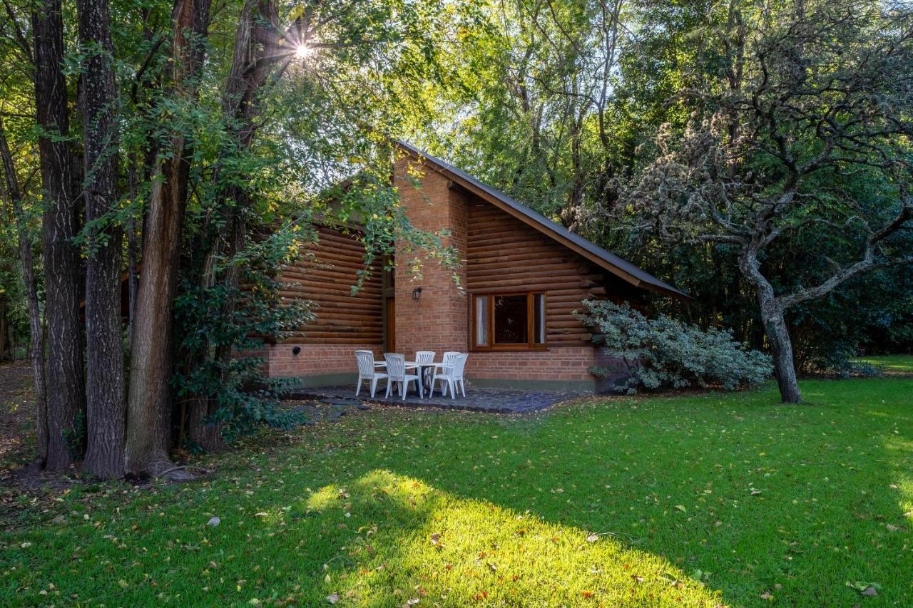Grenouille Hotel Villa General Belgrano
